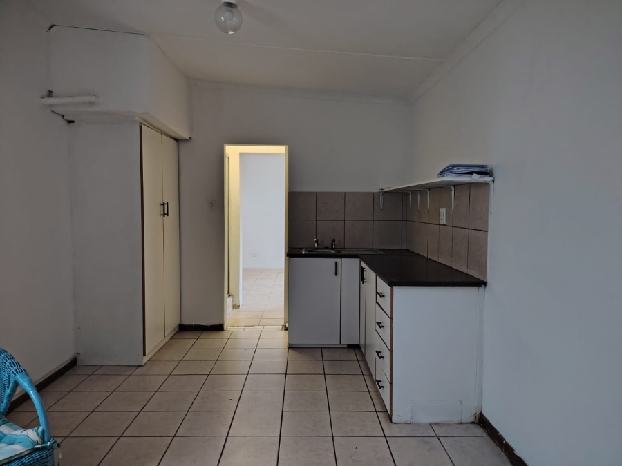 To Let 1 Bedroom Property for Rent in Van Der Stel Western Cape